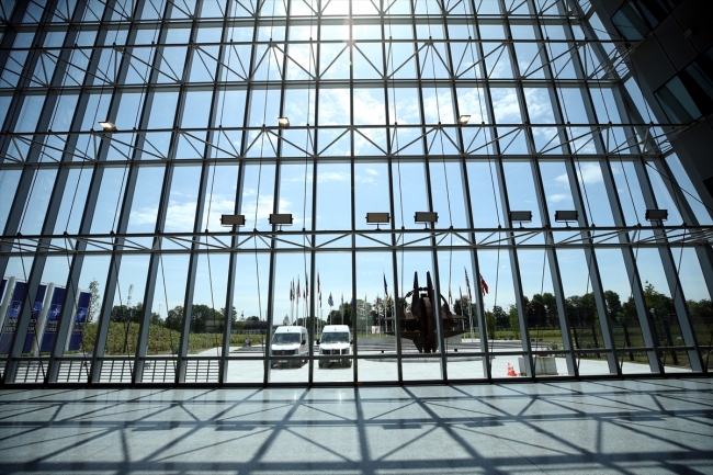 NATO yeni karargahının kapılarını açtı